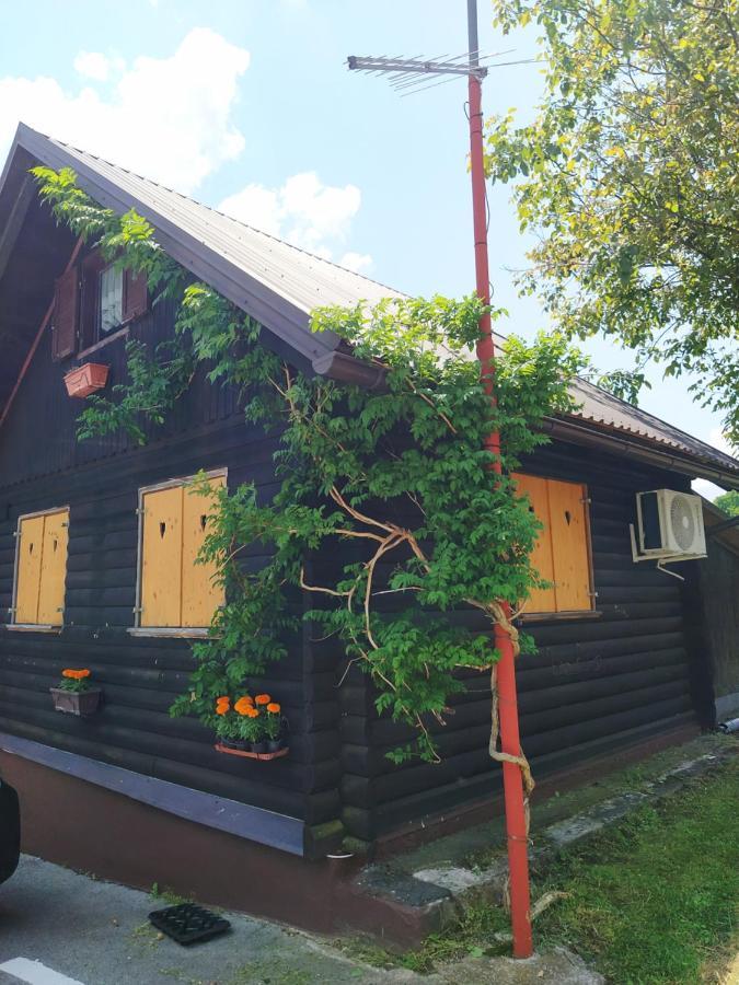 Apartmani San Plitvicka Jezera Exterior photo
