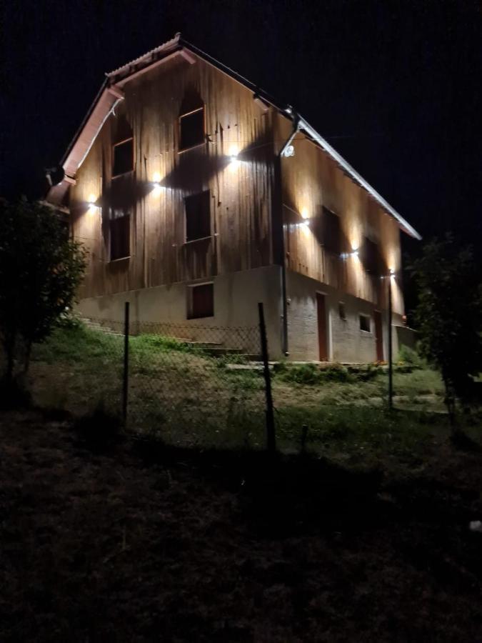 Apartmani San Plitvicka Jezera Exterior photo